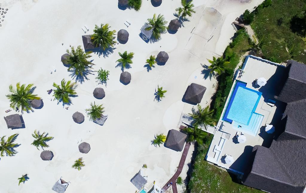 Konokono Beach Resort And Isaraya Luxury Overwater Villas Michamvi Esterno foto